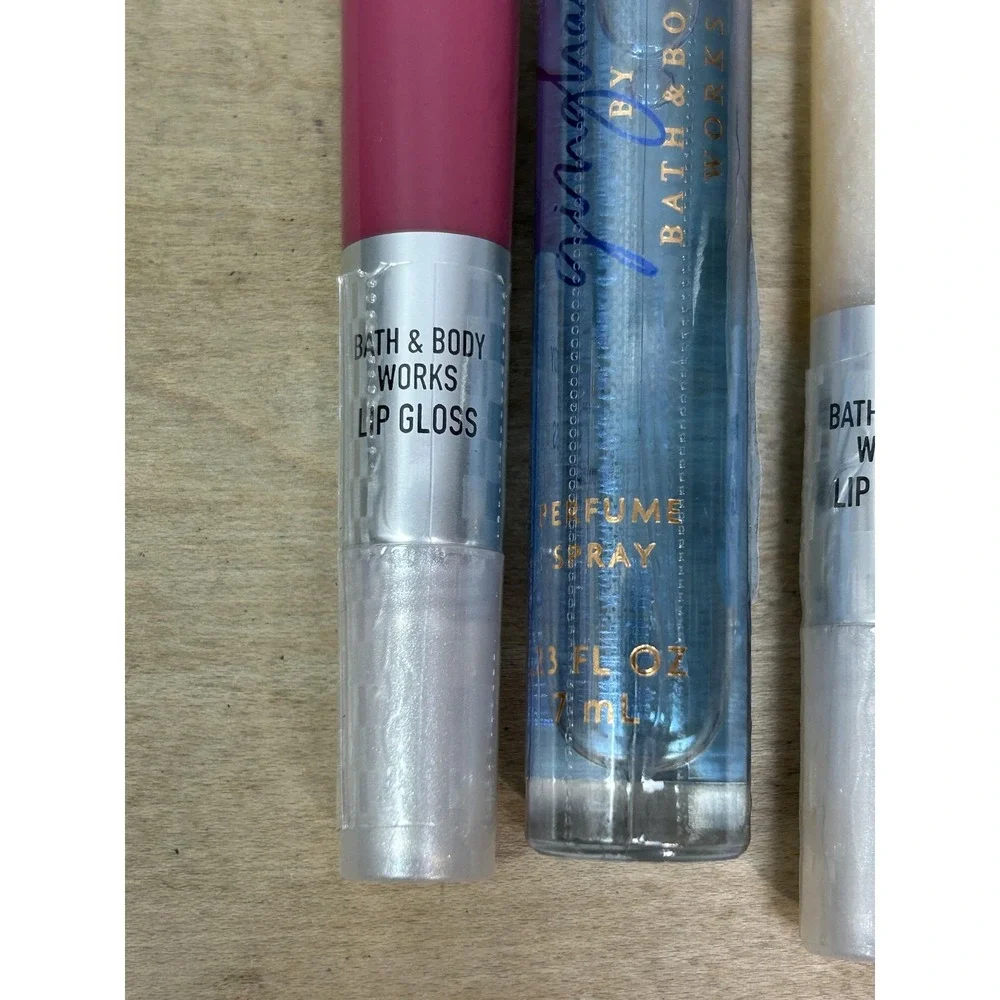 Bath & Body Works Lip Gloss Lot 3‎ 0.3 Oz Boldly Pink Flawless Shimmer Gingham
